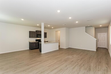 1302 Ester Ln, Ennis, TX 75119 - photo 4