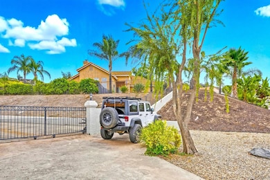 470 Chestnut Roan Dr, Alpine, CA 91901 - photo 4