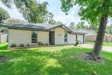 14218 Roundstone Ln, Houston, TX 77015 - photo 2