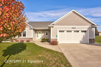 10060 Hemphill Dr, Freeland, MI 48623 - photo 5