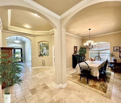 Alternative view of dining area
