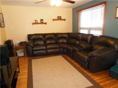 Living Room. Living Rm/Dining Rm.
