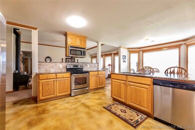 9412 Creager Rd, Mounds, OK 74047 - photo 5