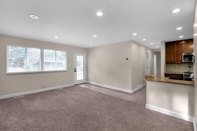 4-web-or-mls-1721-e-blake-ave