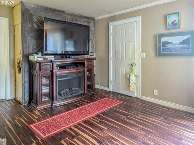 3842 Melrose Rd, Roseburg, OR 97471 - photo 4