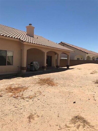 10634 E 39th Ln, Yuma, AZ 85365 - photo 2