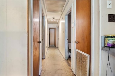 611 Chennault St, Bunkie, LA 71322 - photo 5