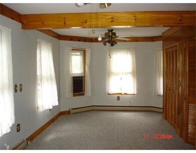 38 Campaw St unit 38, Lowell, MA 01850 - photo 5