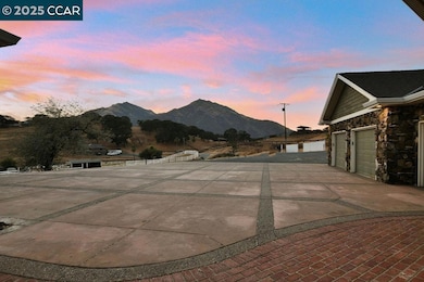 4161 Leon Dr, Clayton, CA 94517 - photo 2