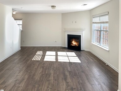 527 Craftsman Ln, Boiling Springs, SC 29316 - photo 3