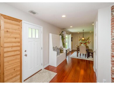 3410 Kamel Cir Augusta GA-009-018-Foyer-