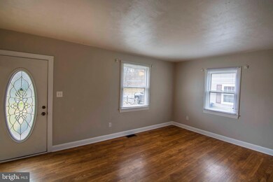 714 Crosby Rd, Front Royal, VA 22630 - photo 5