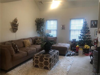 1803 Chateau Place unit C, Easton, PA 18045 - photo 3