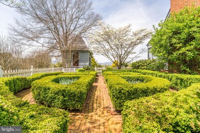 13293 Crest Hill Rd, Flint Hill, VA 22627 - photo 4