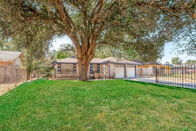 7626 Navasota St, Houston, TX 77016 - photo 3