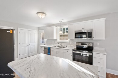 611 Aztee Rd, Jacksonville, NC 28540 - photo 3