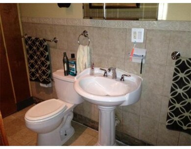 282 Walnut Ave unit 2, Roxbury, MA 02119 - photo 2