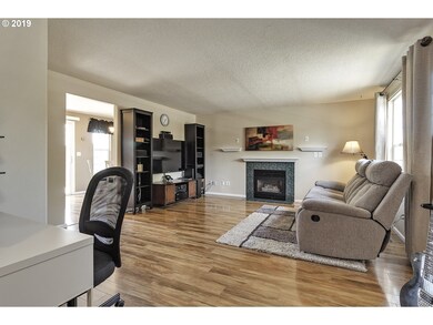 15071 SE Sieben Creek Dr, Clackamas, OR 97015 - photo 7