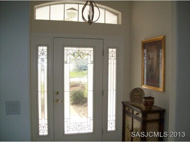 ELEGANT ENTRY