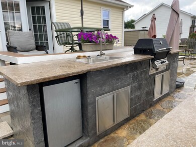 11509 Hampstead Dr, Fredericksburg, VA 22407 - photo 4