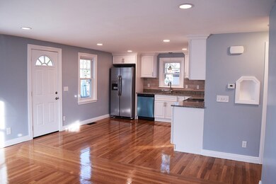 111 Englewood Ave, Pawtucket, RI 02860 - photo 6