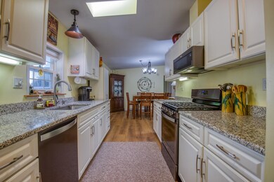 Granite Kitchen and New Appliances