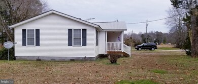 15 Johnson Rd, Colonial Beach, VA 22443 - photo 2