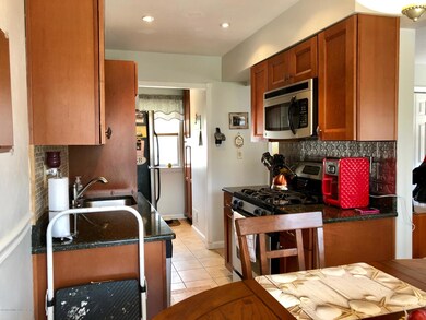 158 Jefferson St, Staten Island, NY 10304 - photo 5