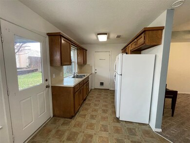 122 Black Forest Dr, Weatherford, TX 76086 - photo 5