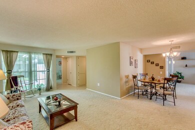 10585 W Palmeras Dr unit D, Sun City, AZ 85373 - photo 4