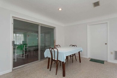 172 Ocean Blvd-16