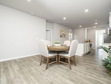 528 Sweet Pine Ln, Knightdale, NC 27545 - photo 5