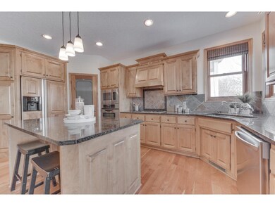 Other kitchen details include an abundance of beau