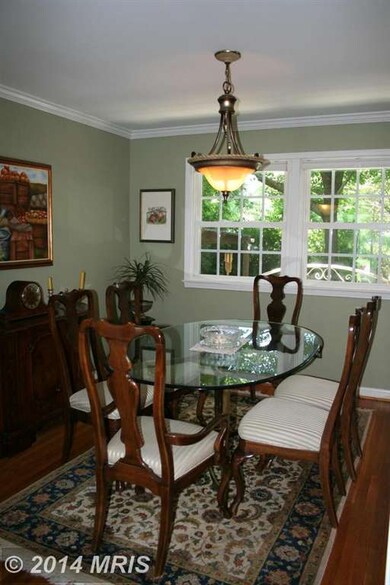 11118 Woodson Ave, Kensington, MD 20895 - photo 4