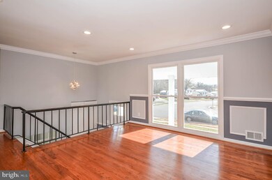 9710 Tuckerman St, Lanham, MD 20706 - photo 3