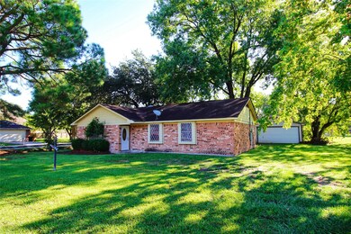 8630 Venus St, Houston, TX 77088 - photo 4