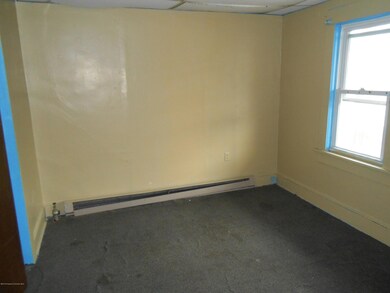 921 Rear Pittston Ave Apt 5 Ave, Scranton, PA 18505 - photo 6