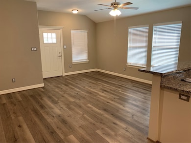 413-415 Hurst Place, Angleton, TX 77515 - photo 2