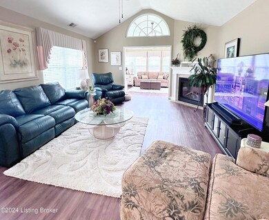 10706 Glenmary Springs Dr, Louisville, KY 40291 - photo 5