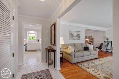 720 Fairford Rd, Grosse Pointe Woods, MI 48236 - photo 5