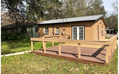 1610 NW Oakland Ave, Lake City, FL 32055 - photo 3