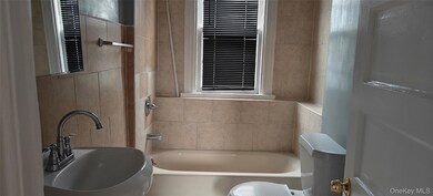 104 Winnikee Ave unit 3, Poughkeepsie, NY 12601 - photo 6