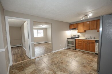 525 Calef Rd unit 4, Manchester, NH 03103 - photo 3