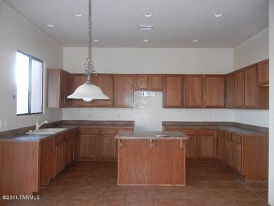 Dining Room & Kitchen