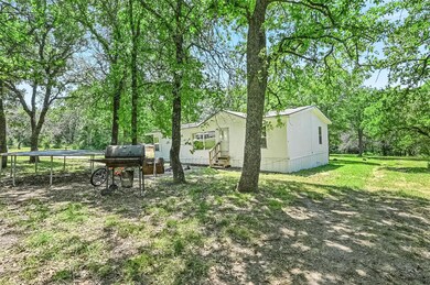 212 Finley Ct, Springtown, TX 76082 - photo 3