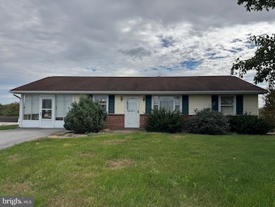 1224 Hade Rd, Chambersburg, PA 17202 - photo 2