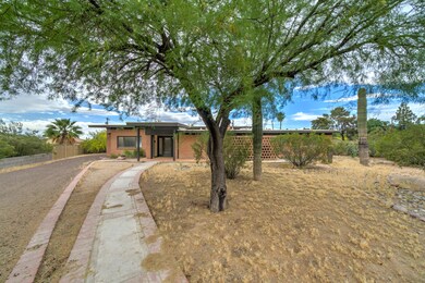 5510 N Buena Terra-2