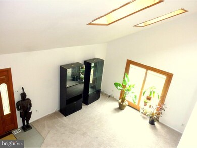 123 Malvern Ct, Mount Laurel, NJ 08054 - photo 5