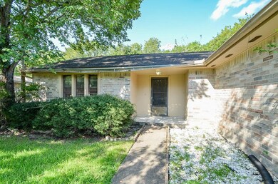 16427 Hibiscus Ln, Friendswood, TX 77546 - photo 3