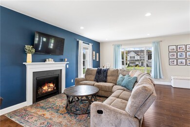 110 Crystal View Dr, Pascoag, RI 02859 - photo 5